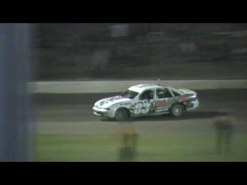 Production Sedans Feature - Lismore Speedway - 05.11.16