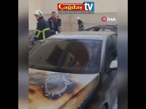 Batman’da park halindeki 3 otomobil alev topuna döndü