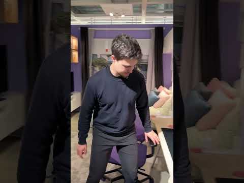 Rating Ikea's Worst Desk Chairs...