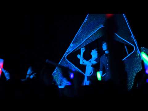 Disflow-  Showtek - "Booyah" @The Canopy Club 2/22/14