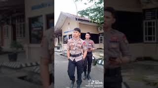 Download lagu KEREN SAAT LAGI BERAKSI ROYAN ALIEF mp3