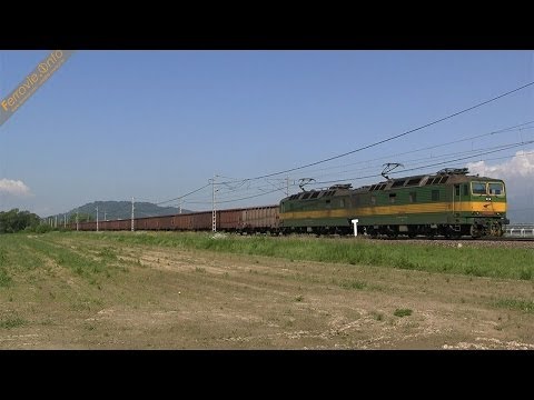 131 055 con treno merci presso Svit - 131 055 with freight train near Svit