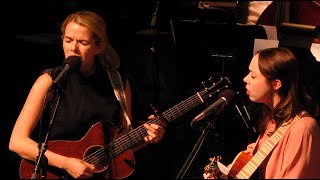 Hornets - Aoife O'Donovan &amp; Sarah Jarosz | Live from Here with Chris Thile