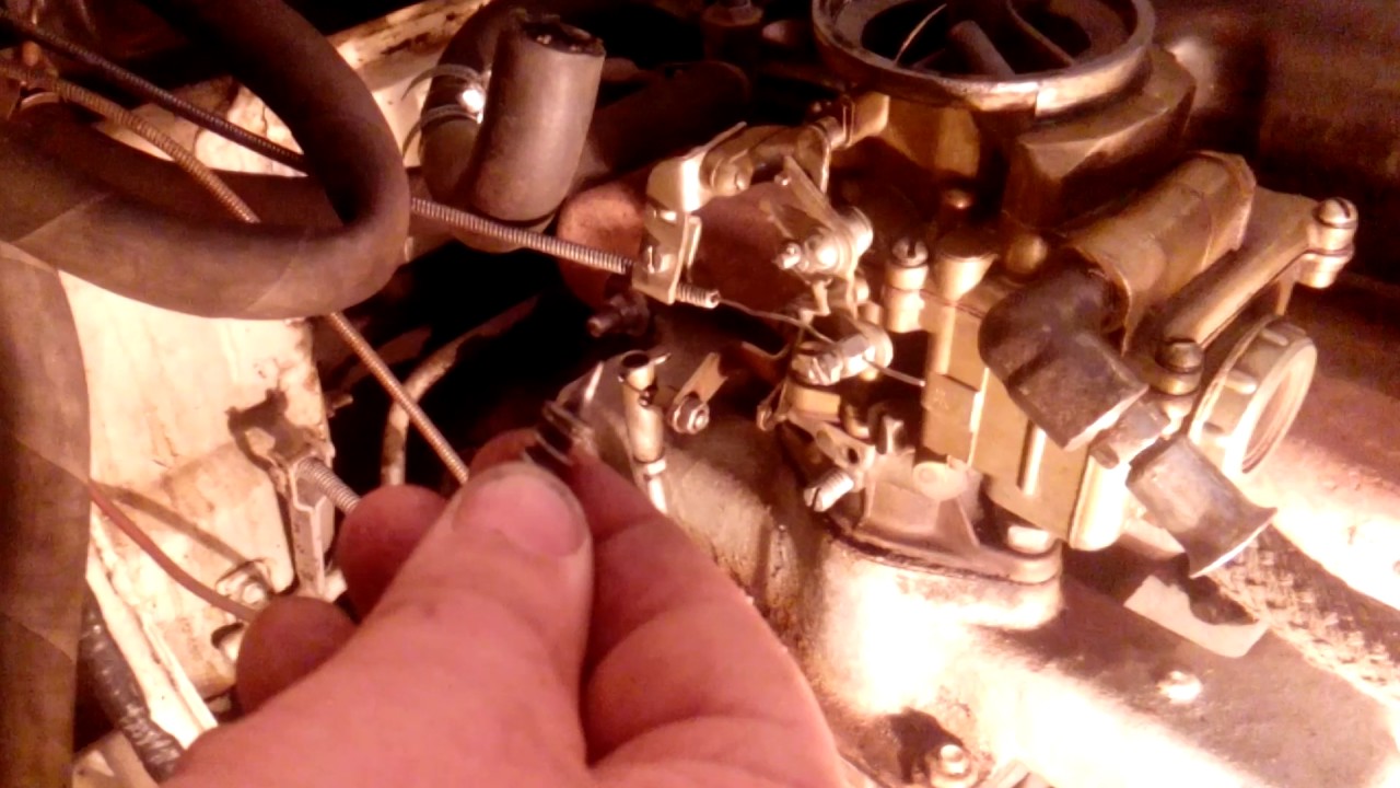 Газ 3110 карбюратор к151. Регулировка холостого хода карбюратора к126г. Карбюратор к-151с двигатель змз-402. Регулировочные винты карбюратора газ 3110 402. Регулировка газа карбюратор.