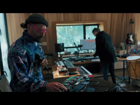 Abriendo Camino (Studio Live) / Uji x Alex Serra x Totidub