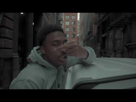 Kris Dinero - Different (feat. Bhazzo)