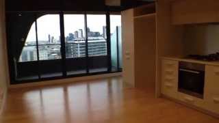 preview picture of video 'Apartment Rent Melbourne South Melbourne Apartment 1BR/1BA Type 02 Albert Tower'