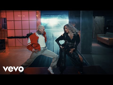 Ciara & Chris Brown – How We Roll