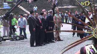 preview picture of video 'Ceremonia de Fuego Nuevo , Zona Arqueologíca de Teotihuacan, Mex  26 de Agosto de 2011'