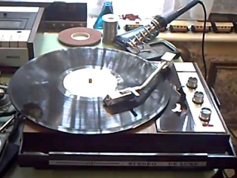 Swift Stereo De Luxe portable record player