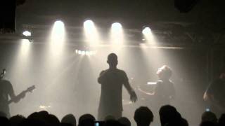 Karnivool - Change (Part I y II) Live @ Paris