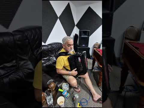 Ionica Minune O Piesa Facuta din Suflet Pentru Toti Urmaritorii Mei