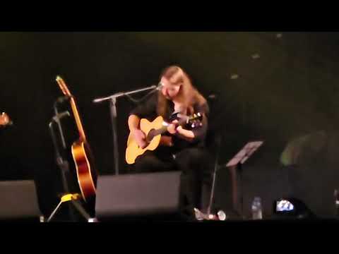 Anneke van Giersbergen, Marko Hietala (feat. Tuomas Wäinölä), "Strange Machines". San José, CR 2023.