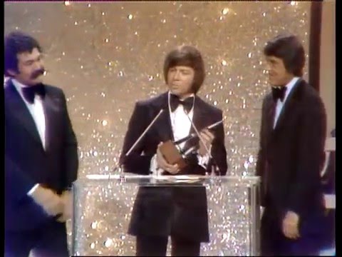 Charlie Pride Wins Country Male Artist - AMA 1974