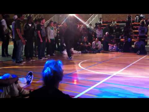 Mogwai (Serial Stepperz) vs Zach @Sous Pression 2011