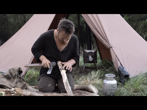 3 days solo bushcraft trip - hot tent, rain, bats, sharpening tools, sea and forrest, cooking meat