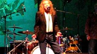 Robert Plant and the Band of Joy: "We Bid You Goodnight" 4-22-11
