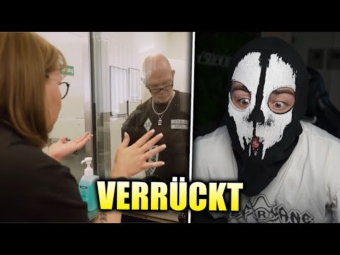 Karen at the pawn shop 😲 Moji Reaction