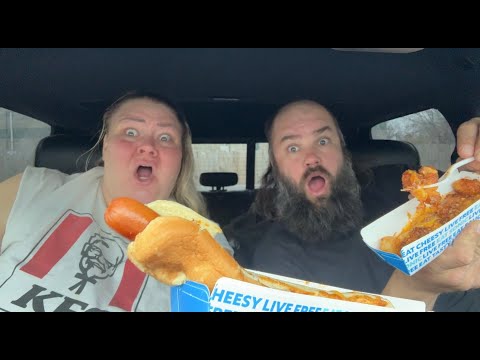 Chili Cheese Coney with my baby Darryl (Mukbang)