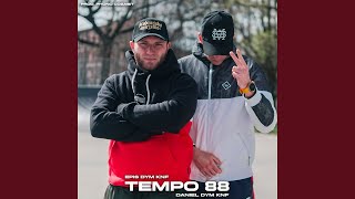 Kadr z teledysku Tempo 88 tekst piosenki Epis DYM KNF feat. Daniel DYM KNF