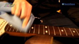 Video thumbnail for Dunlop Fingerboard 02 Deep Conditioner 6532 by BUZZBEE TV