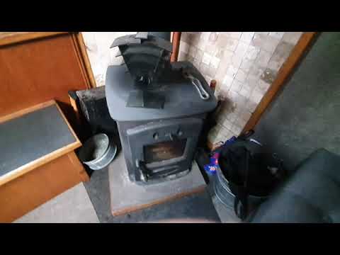 A tour of our 57 ft Narrowboat