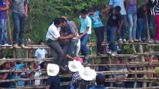 preview picture of video 'JARIPEOS  Ixcatepec  2013 (Tzicuatitla) TORO:  El Asesino'