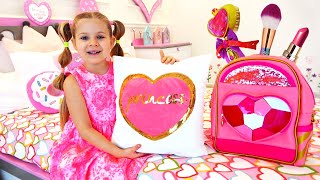 Download lagu Diana and Roma Kumpulan cerita seru tentang mainan ajaib Love Diana mp3