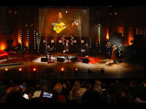 CREUZA DE MA - Mauro Pagani con Erica Boschiero e Giua @Radiotelevisionesvizzera