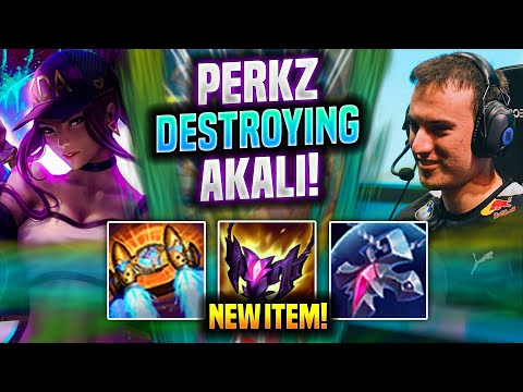 PERKZ DESTROYING WITH AKALI WITH NEW ITEM! - VIT Perkz Plays Akali TOP vs Viktor! | Preseason 2022