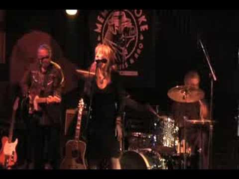 Jill Jack Band - Gold Dust Woman - Live at Memphis Smoke