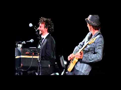 02. Gente Sin Swing - Fito Páez & Gustavo Cerati [Vivo - Festival Fundación ALAS - 17.05.2008]