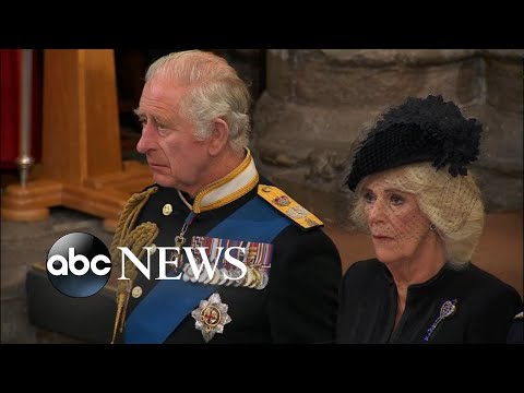 2 minutes of silence observed across Britain in honor of Queen Elizabeth II l ABC News