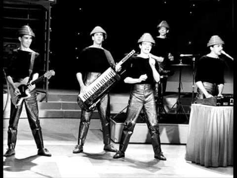 Devo - That's Pep!