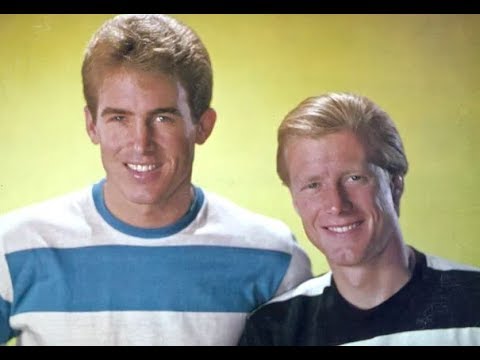 TOMMY FACENDA - High School, U.S.A. / JAN & DEAN - The New Girl In School - stereo