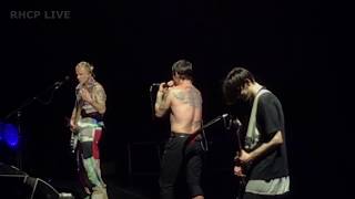 Red Hot Chili Peppers - Tell Me Baby - Chicago July 1, 2017