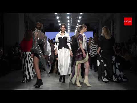 Академия брендинга и дизайна METRICS. Весна-Лето 2022. Mercedes-Benz Fashion Week Russia. 19.10.21г.