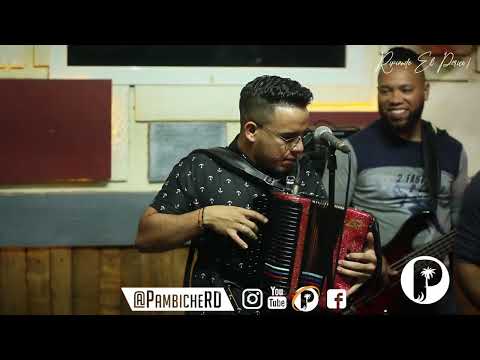 El Chamakito Acordeon Con El Cuarteto Tierra Adentro Dando Notas