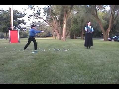 Gery Deer - Whip demonstration