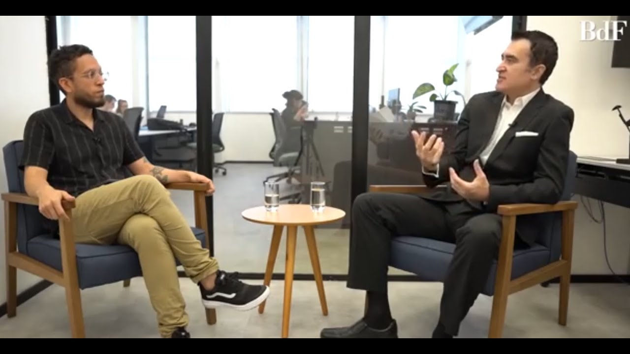 A CRISE DO CAPITALISMO E O FASCISMO | Entrevista de Alysson Mascaro ao Brasil de Fato