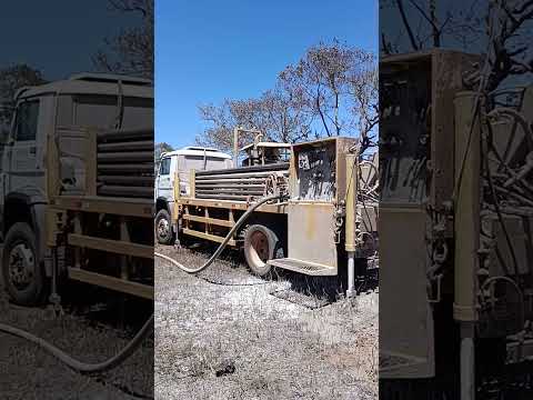 início de poço artesiano com sucesso em Mirangaba Bahia