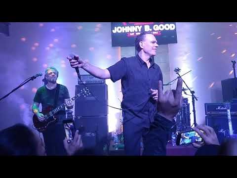 14. Harem Scarem- Honestly (Live at Johnny B Good)