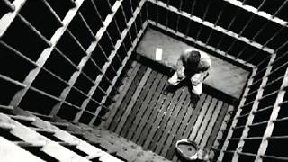 Passi   Le maton me guette