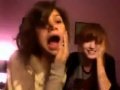 SLAP SWEAR Zendaya Bella