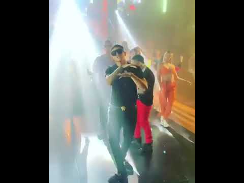 Bryant Myers, Lyanno y Kevin Roldan grabando algo nuevo