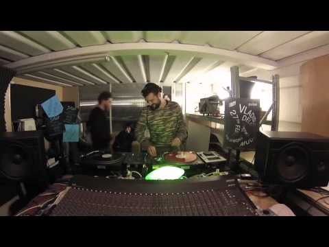 RocketRadio016 - Lucretio / Steve Murphy / Die Roh [Crispy Showcase]