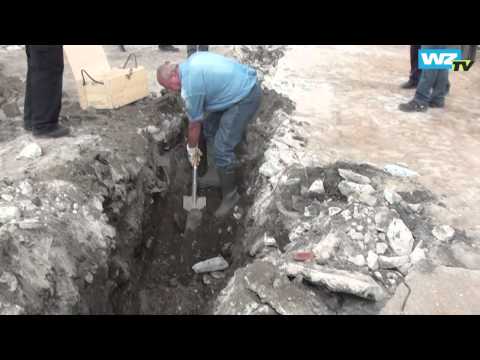 Kampmittelräumdienst entschärft Phosphorbombe