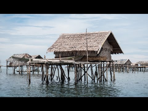 Amazing Stilt Houses of the Bajo Sea Gypsies - Rumah-rumah panggung dan perahu Gipsi Laut Bajo
