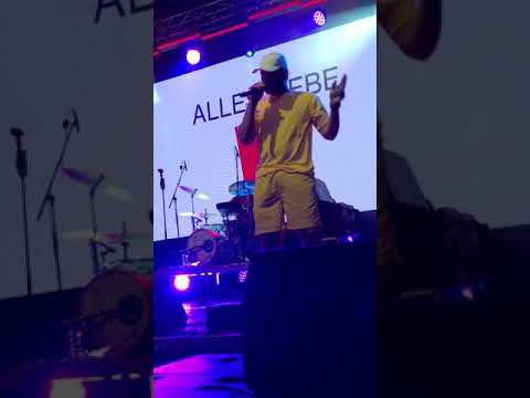 Chefket disst Mädchen auf Hypefestival