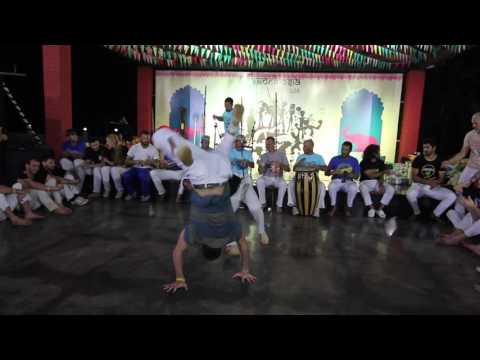 Prof Cenoura e Neve Angola. Openning roda. Capoeirasia 2016